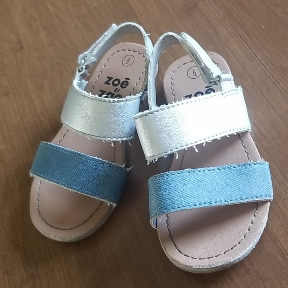 Zoe & Zac Girls Sandals Size 6C